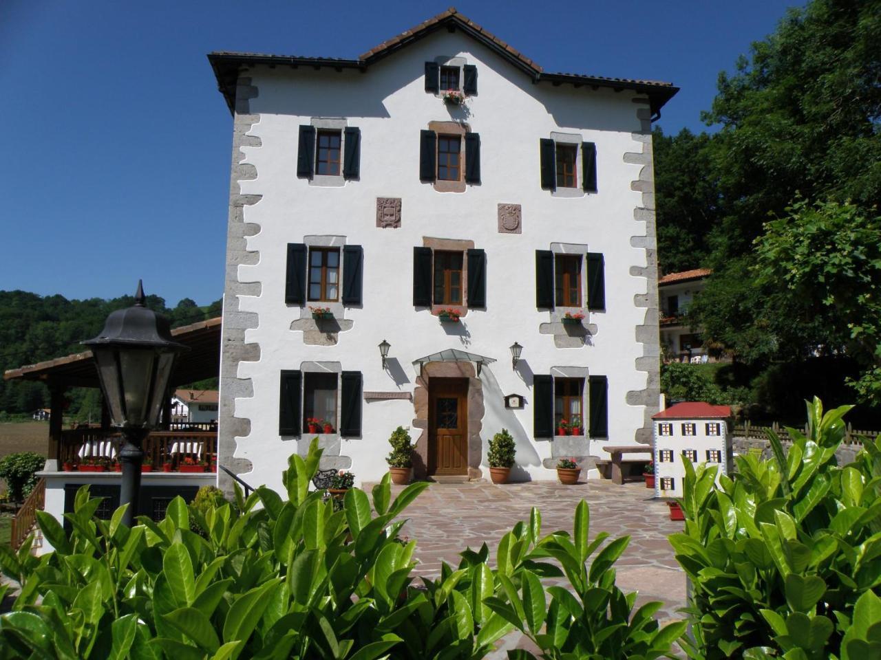 Hotel Rural Irigoienea Urdax Extérieur photo